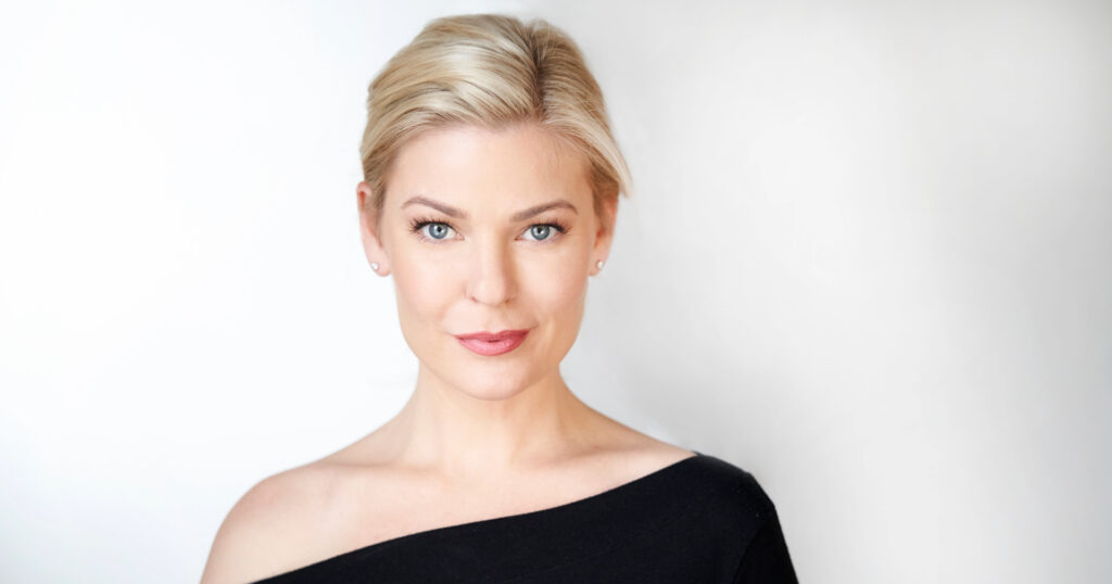 Kylee Evans stars in Mistletoe Murders